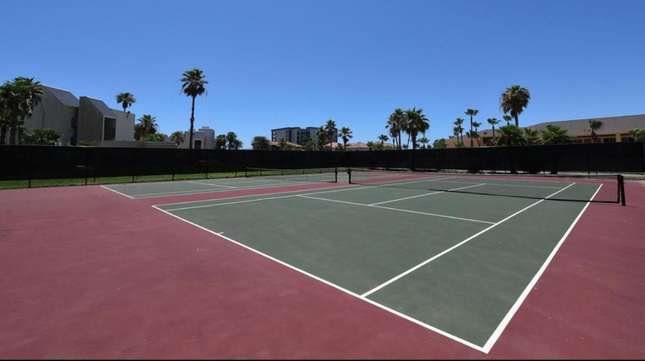 Ferienwohnung Ocean Breeze Retreat 2Bed 2Bath, Heated Pool! South Padre Island Exterior foto